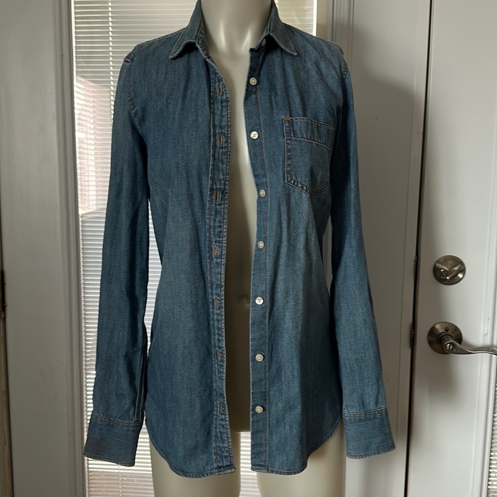 J Crew Perfect Fit denim long sleeve button down